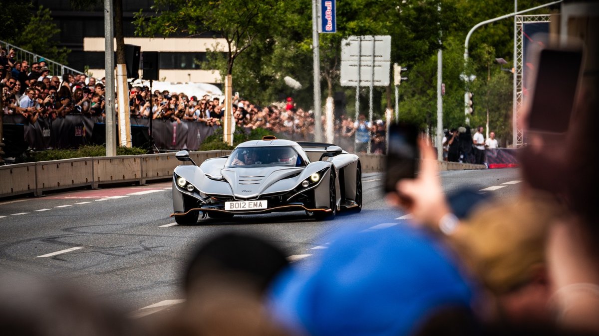 Red Bull Showrun v Praze 