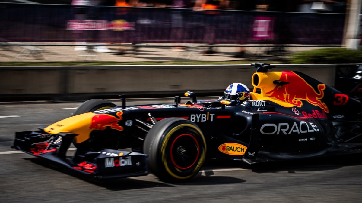 Red Bull Showrun v Praze 