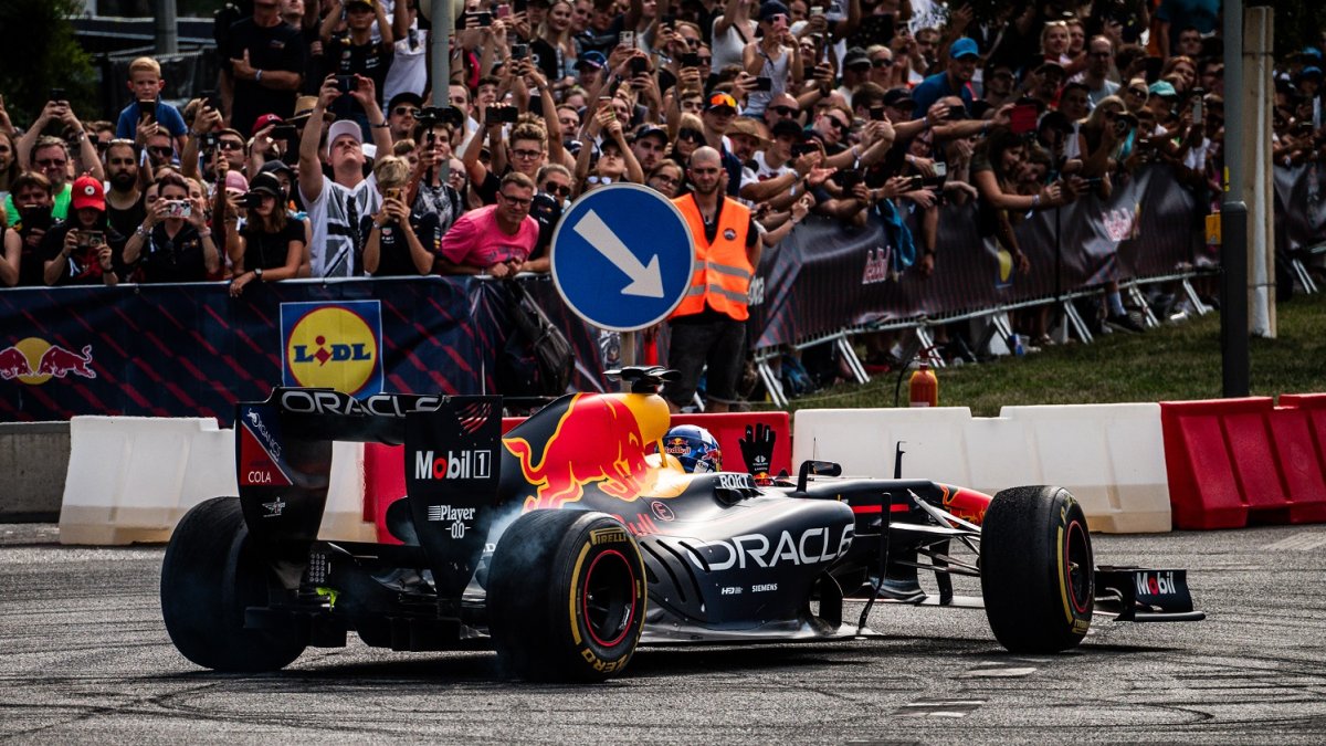 Red Bull Showrun v Praze 