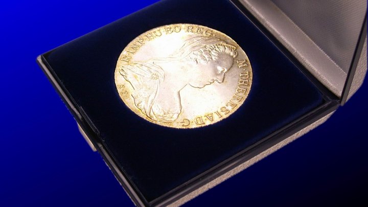 Nobelova cena je ocenění každoročně udělované za zásadní vědecký výzkum, technické objevy či za přínos lidské společnosti. Ocenění se uděluje ve Stockholmu.