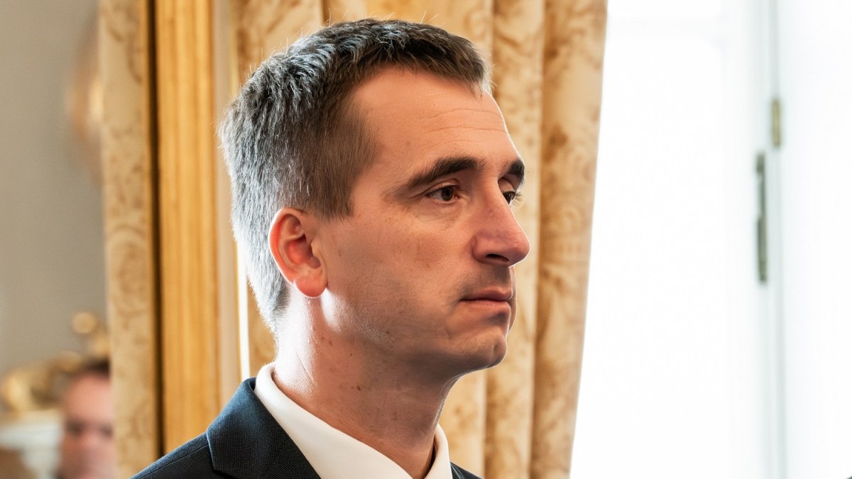 Prezident Petr Pavel jmenoval za účasti premiéra dva nové členy vlády