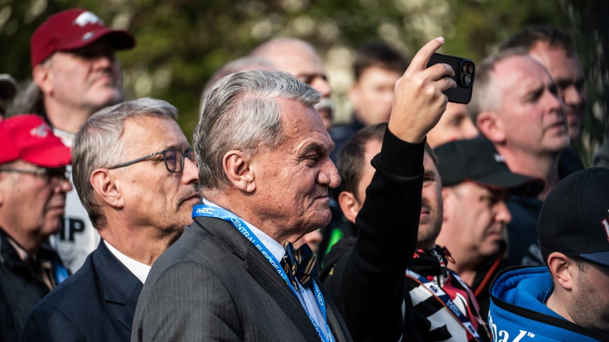 Zahájení Středoevropské rally u Pražského hradu (17.10.2024)