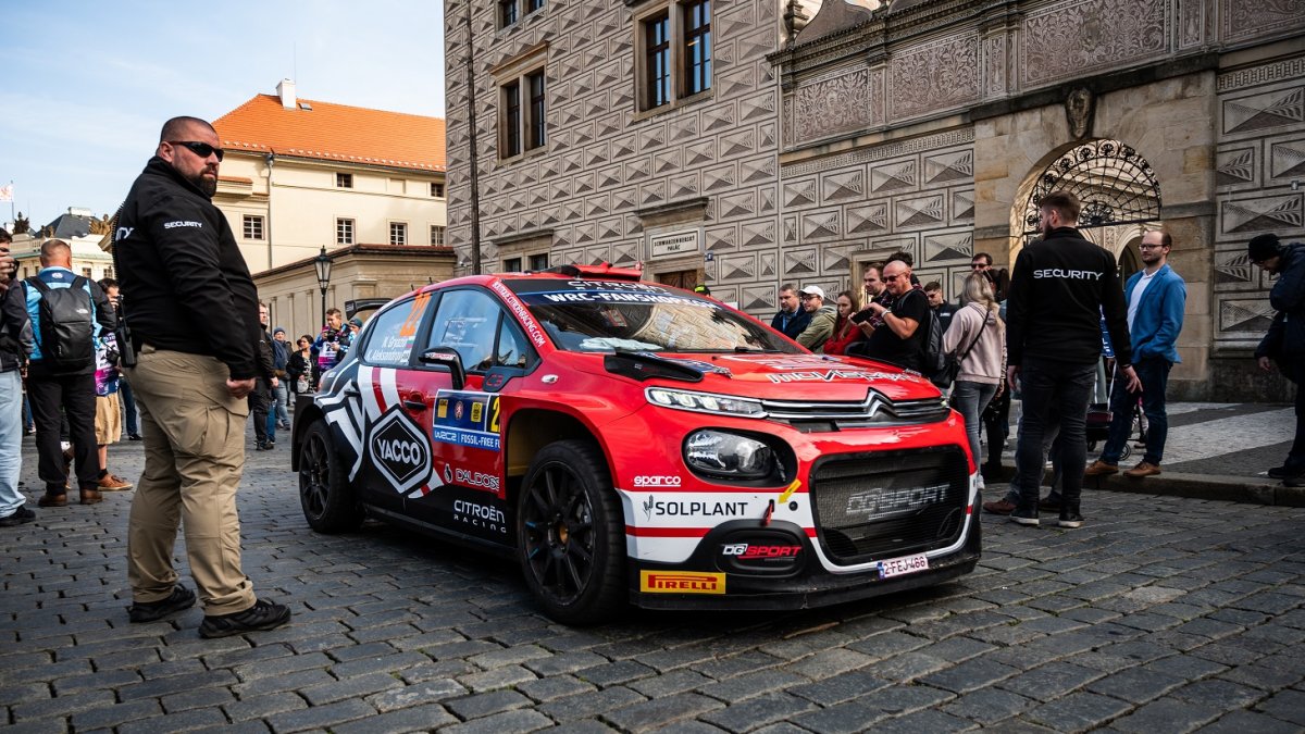 Zahájení Středoevropské rally u Pražského hradu (17.10.2024)