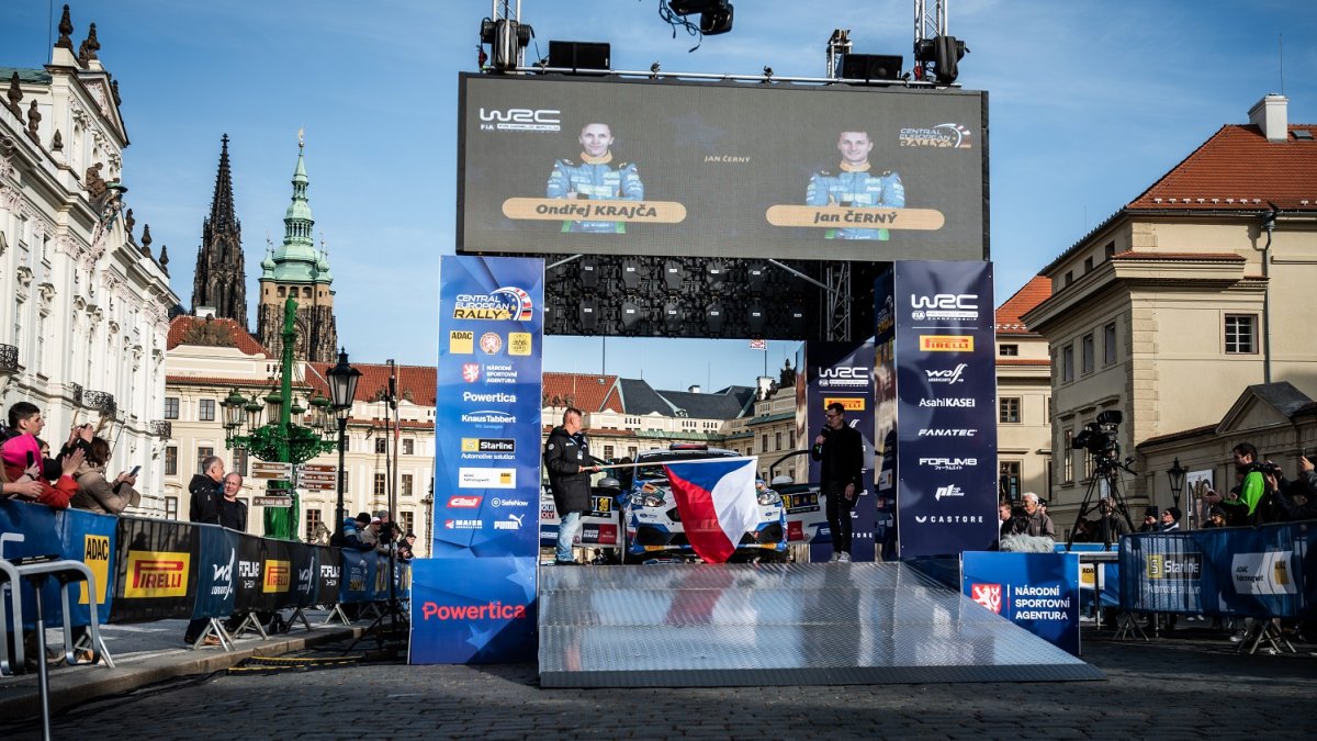 Zahájení Středoevropské rally u Pražského hradu (17.10.2024)