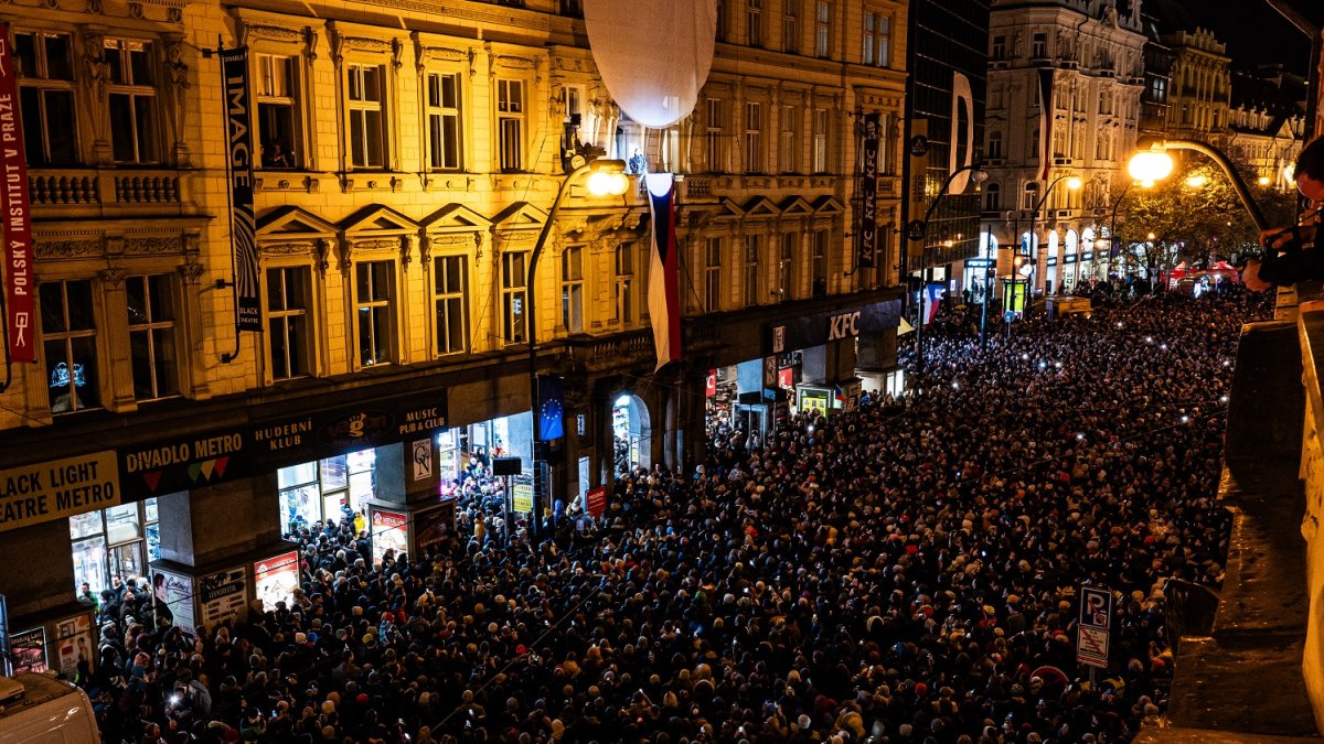 Připomínka 17. listopadu na Národní třídě v Praze (2024)