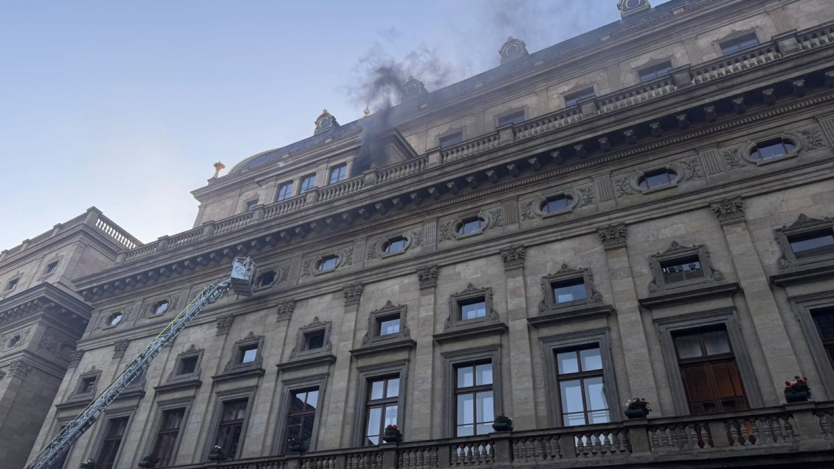 Požár v budově Národního divadla