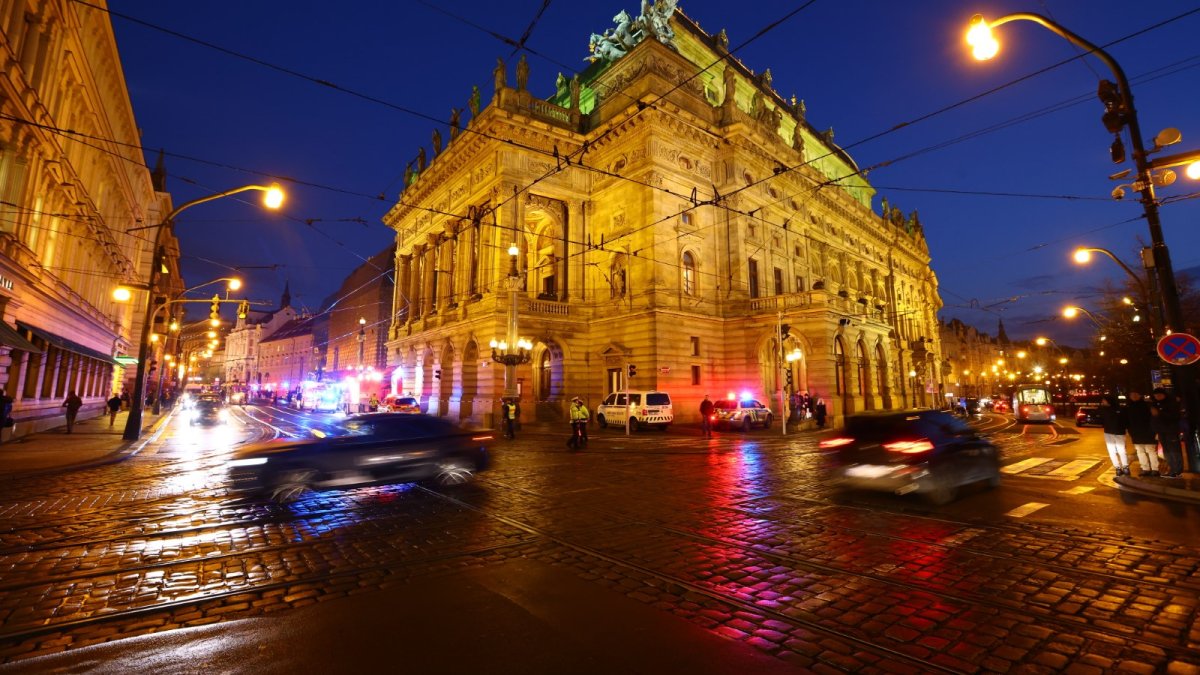 Požár v budově Národního divadla