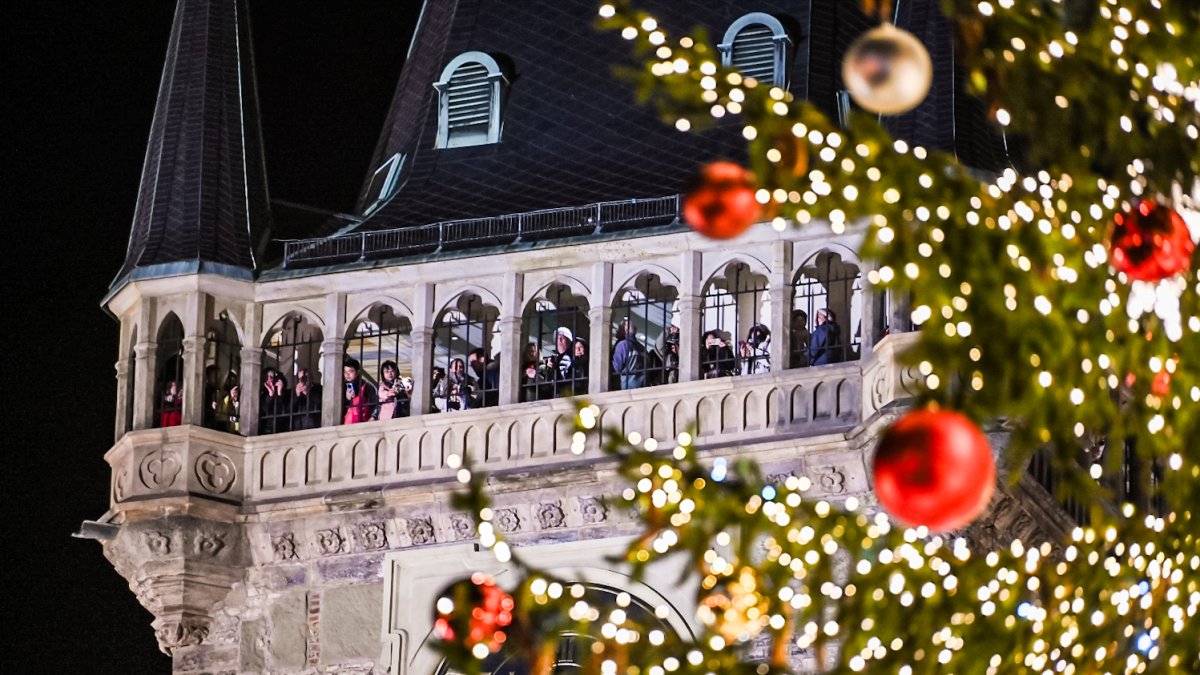 Vánoční strom na Staroměstském náměstí v Praze 2024