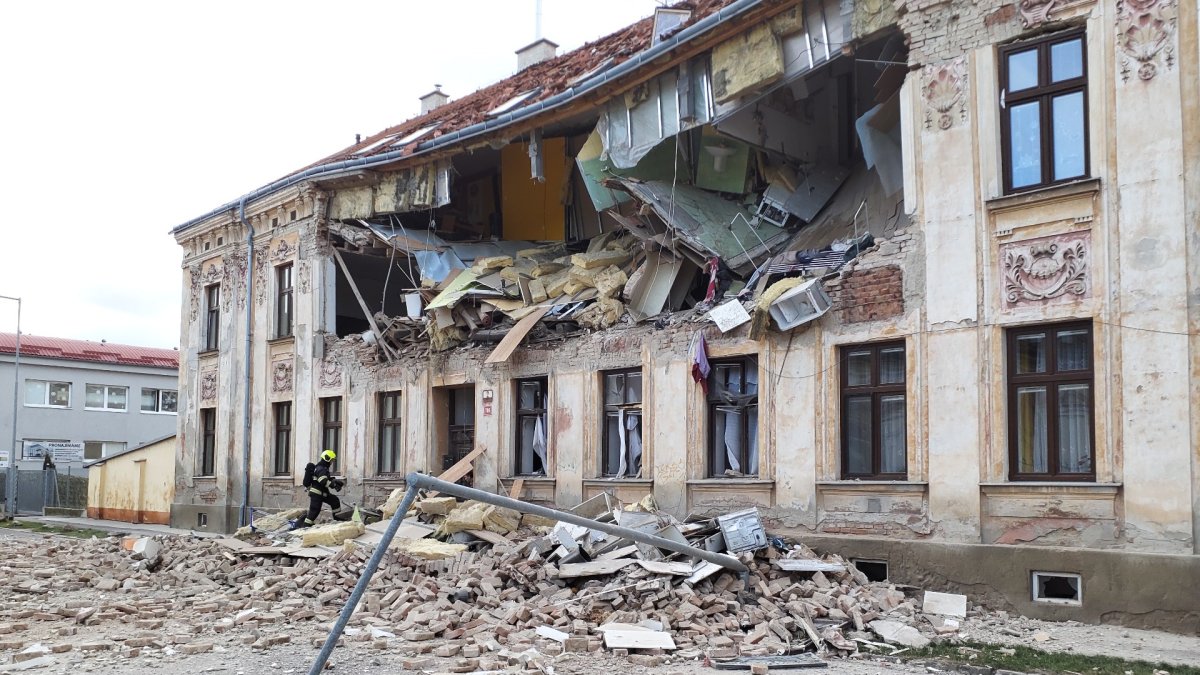 Ve Znojmě došlo k výbuchu bytového domu. (15.12.2024)