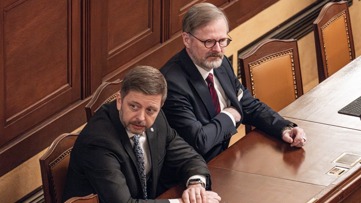 Vít Rakušan a Petr Fiala v Poslanecké sněmovně