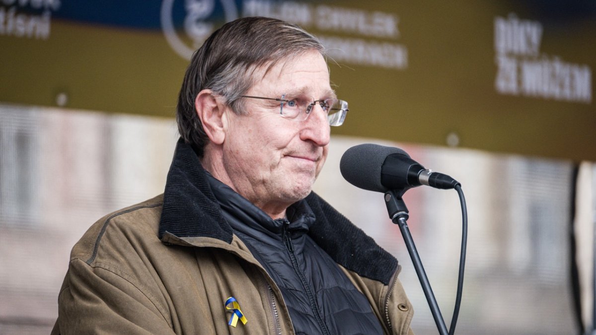 V Praze proběhla demonstrace na podporu Ukrajiny k třetímu výročí ruské invaze. (23.2.2025)