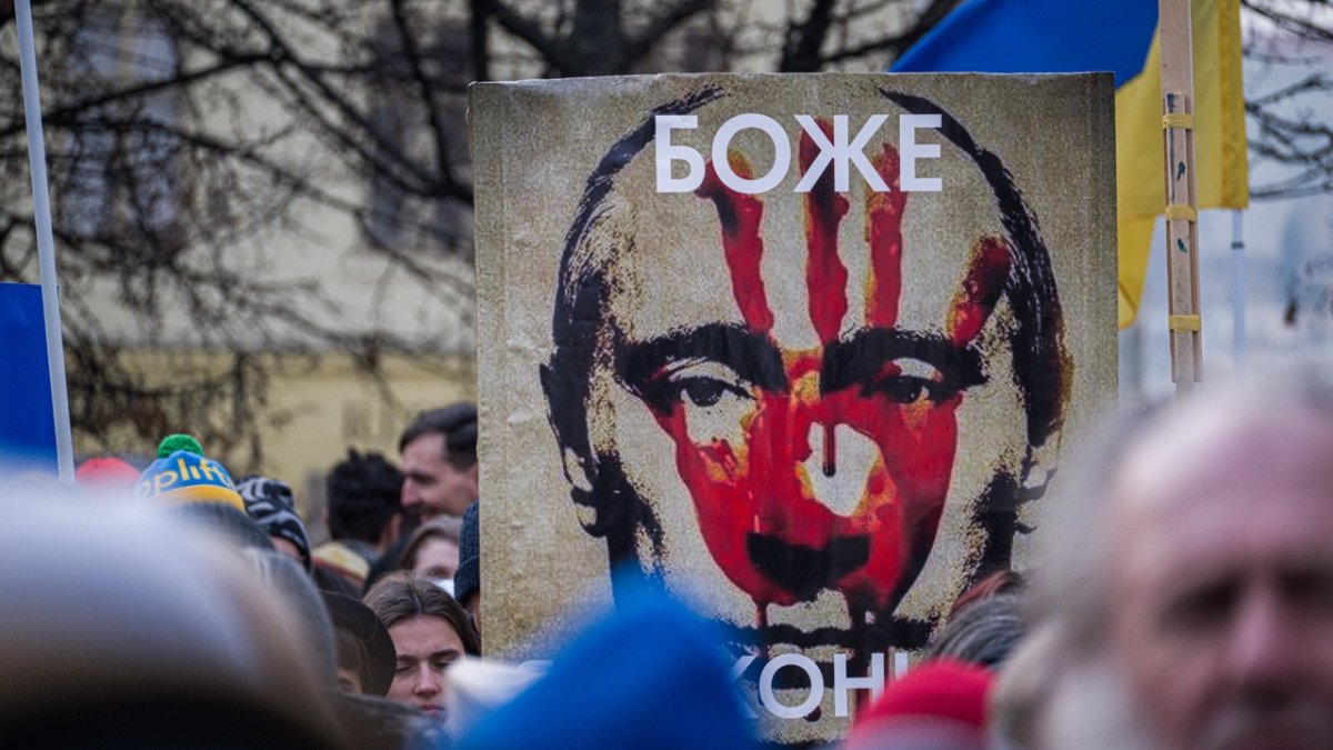 V Praze proběhla demonstrace na podporu Ukrajiny k třetímu výročí ruské invaze. (23.2.2025)