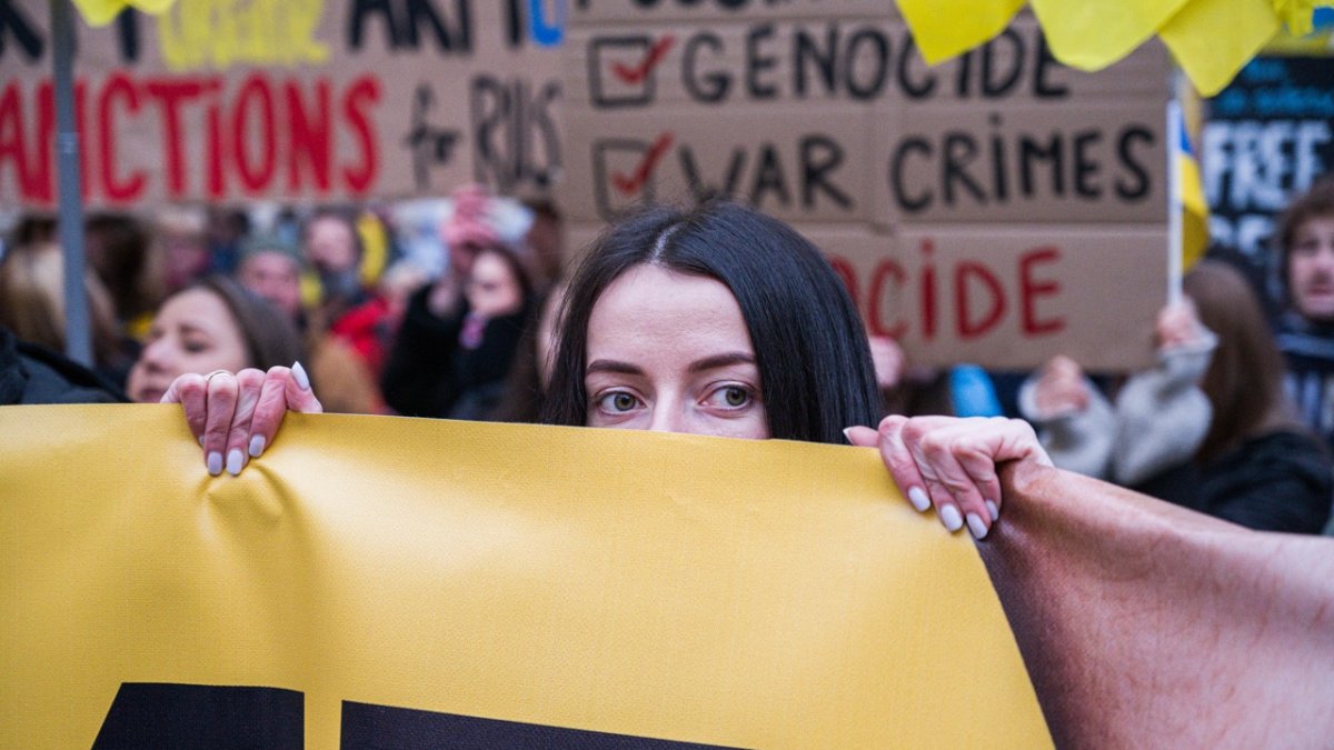 V Praze proběhla demonstrace na podporu Ukrajiny k třetímu výročí ruské invaze. (23.2.2025)