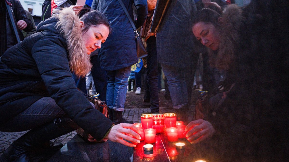 V Praze proběhla demonstrace na podporu Ukrajiny k třetímu výročí ruské invaze. (23.2.2025)