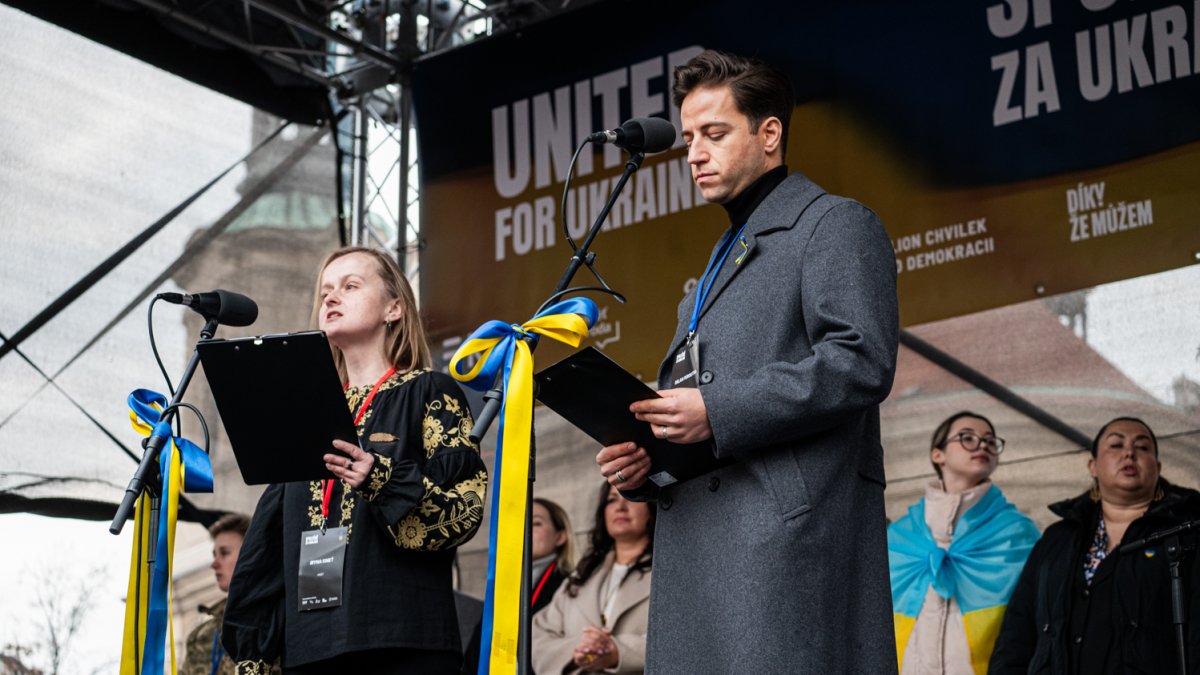 V Praze proběhla demonstrace na podporu Ukrajiny k třetímu výročí ruské invaze. (23.2.2025)