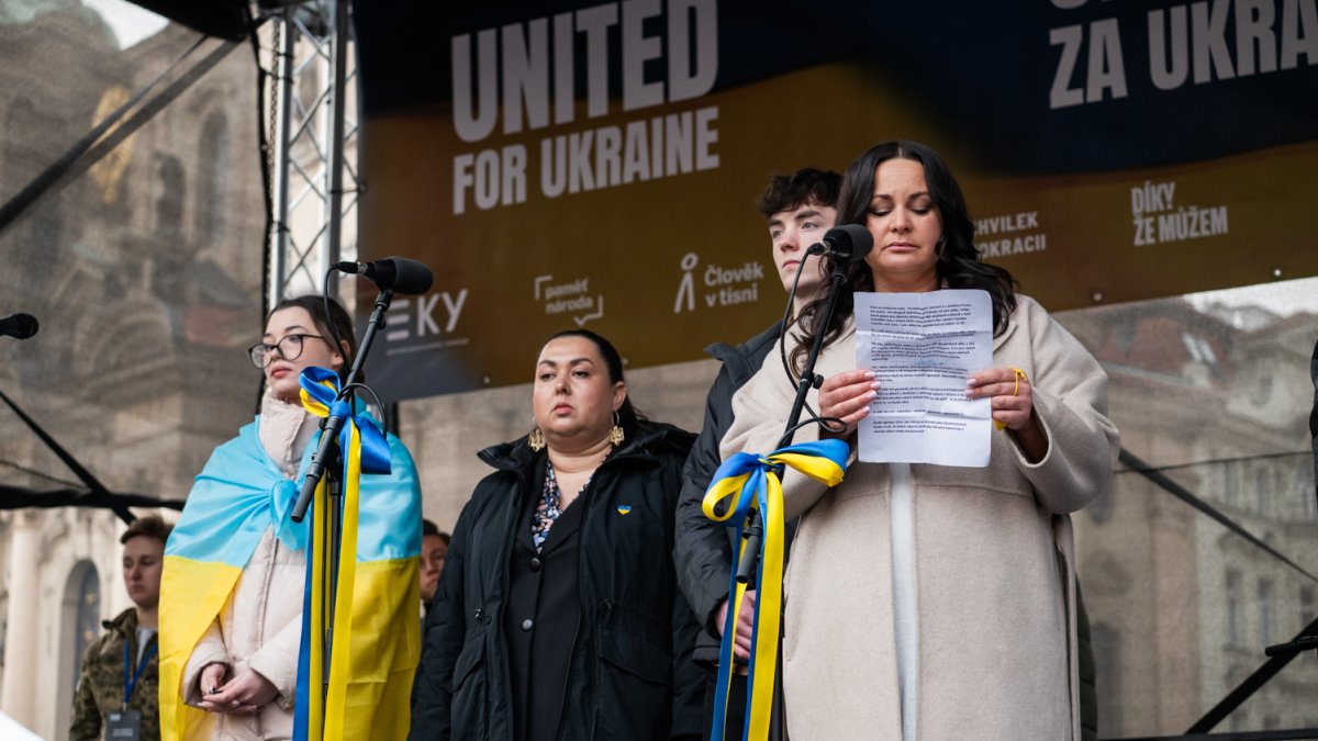 V Praze proběhla demonstrace na podporu Ukrajiny k třetímu výročí ruské invaze. (23.2.2025)