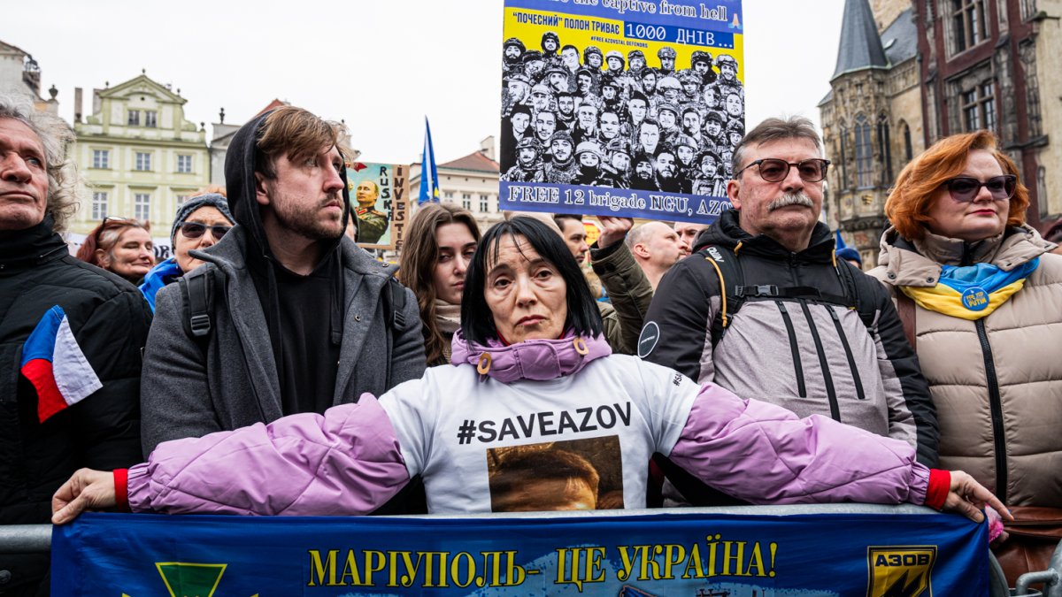 V Praze proběhla demonstrace na podporu Ukrajiny k třetímu výročí ruské invaze. (23.2.2025)