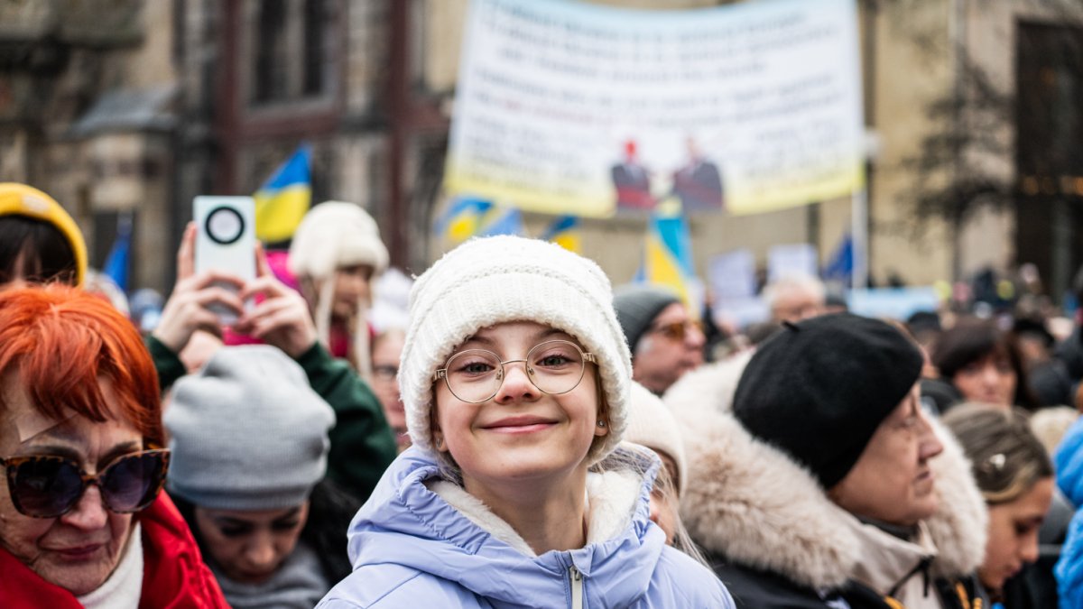 V Praze proběhla demonstrace na podporu Ukrajiny k třetímu výročí ruské invaze. (23.2.2025)