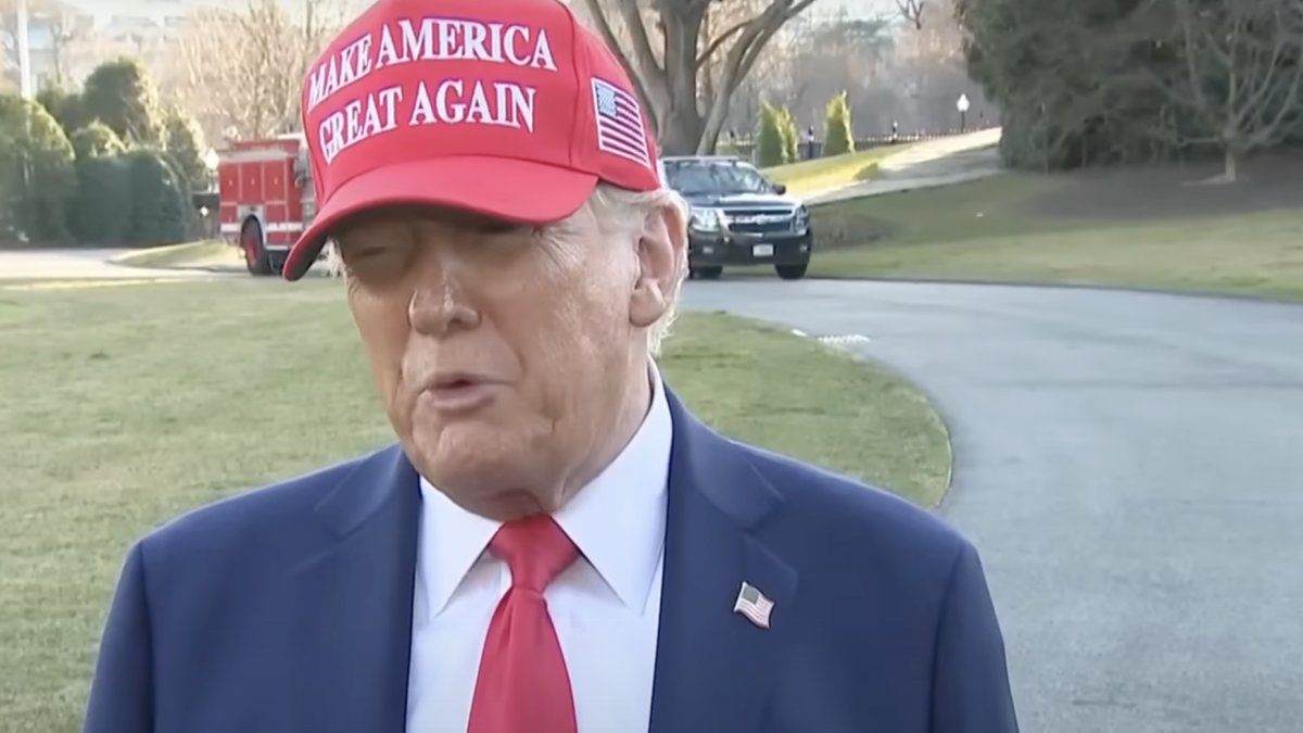 Donald Trump mluvil s novináři po schůzce s Volodymyrem Zelenským.