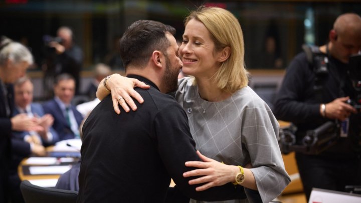 Kaja Kallasová a Volodymyr Zelenskyj na summitu EU. (6. března 2025).