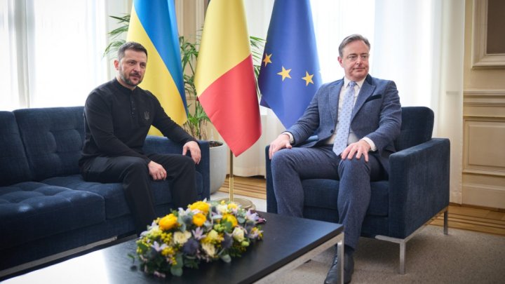 Volodymyr Zelenskyj a Bart De Wever na summitu EU. (6. března 2025).