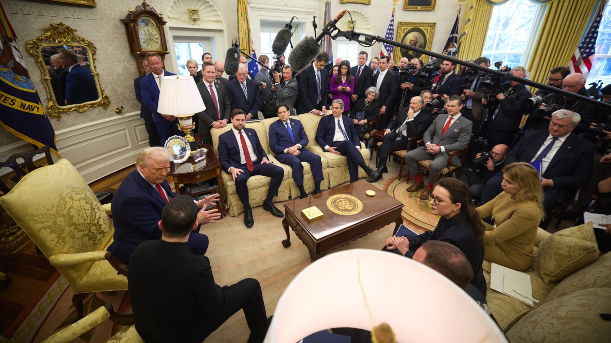 Volodymyr Zelenskyj v hádce s Donaldem Trumpem