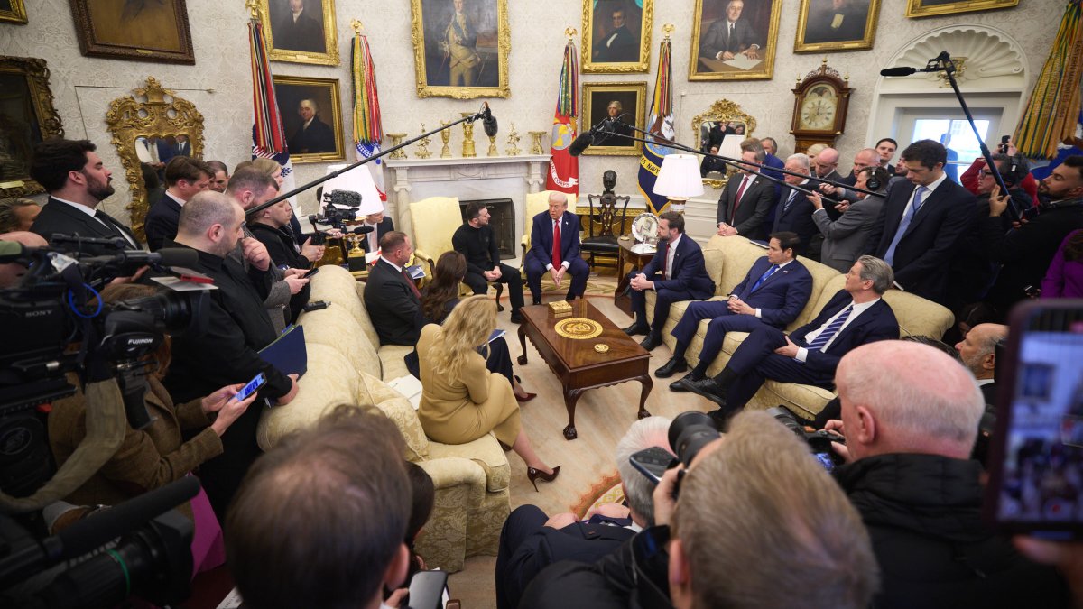 Volodymyr Zelenskyj v hádce s Donaldem Trumpem