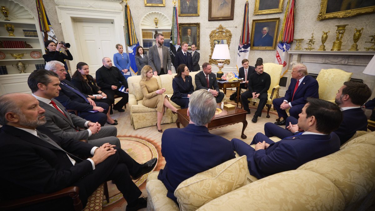 Volodymyr Zelenskyj a Donald Trump (21. února 2025).