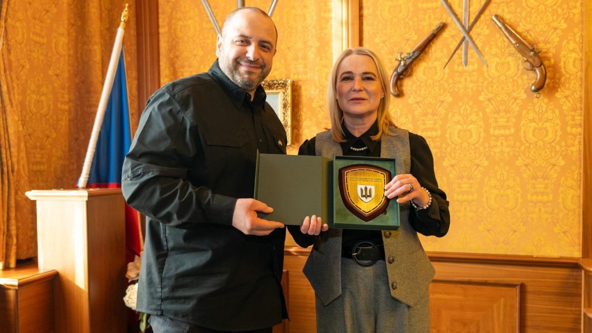 Rustem Umerov a Jana Černochová jednali v Praze. (15.3.2025)