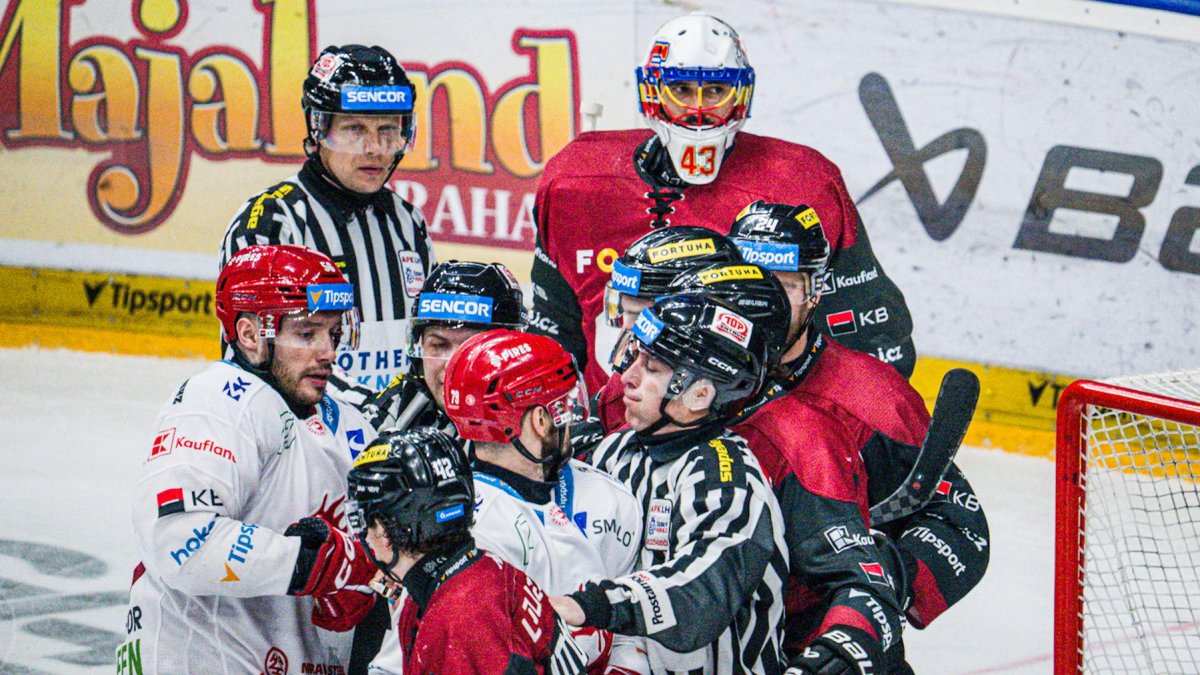 HC Sparta Praha zdolala Třinec a je v semifinále!