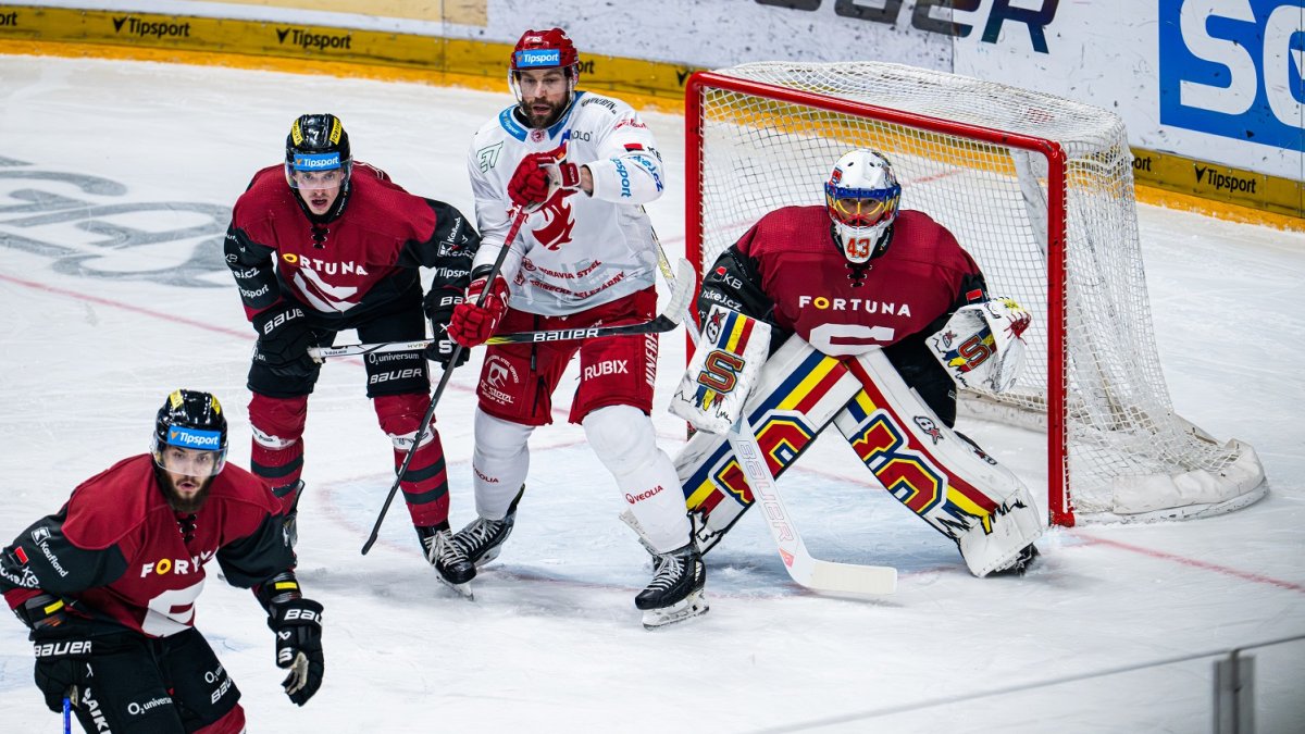 HC Sparta Praha zdolala Třinec a je v semifinále!