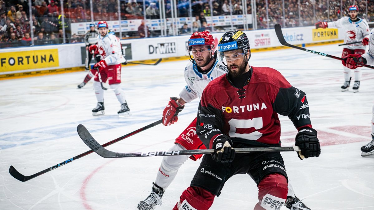 HC Sparta Praha zdolala Třinec a je v semifinále!