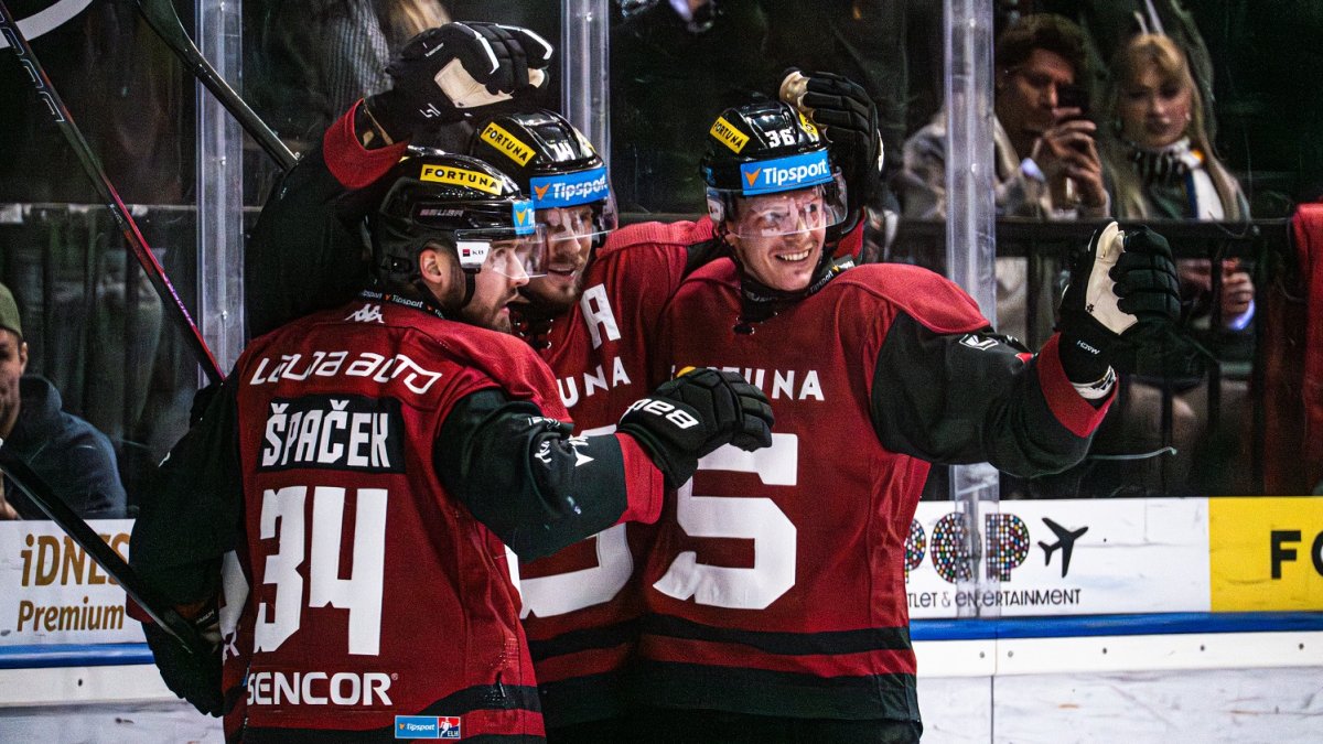 HC Sparta Praha zdolala Třinec a je v semifinále!