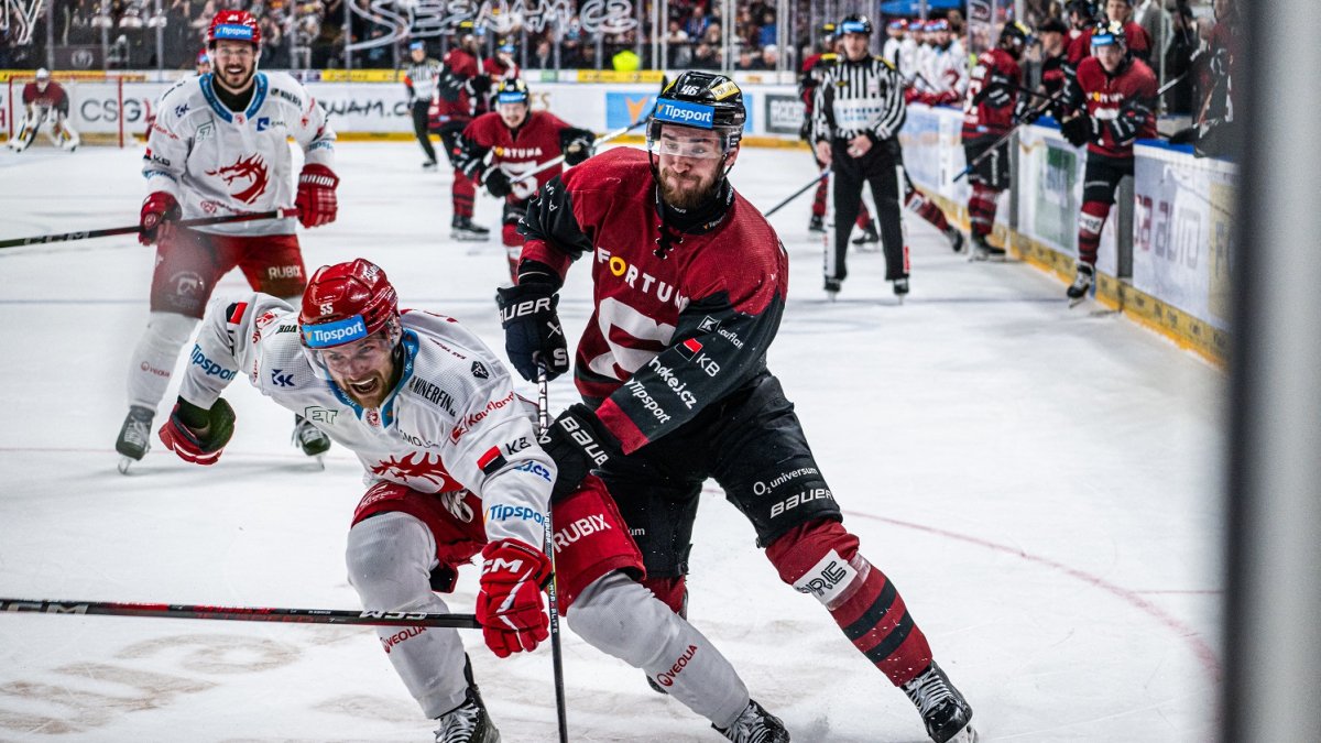 HC Sparta Praha zdolala Třinec a je v semifinále!