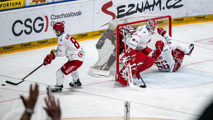 HC Sparta Praha zdolala Třinec a je v semifinále!