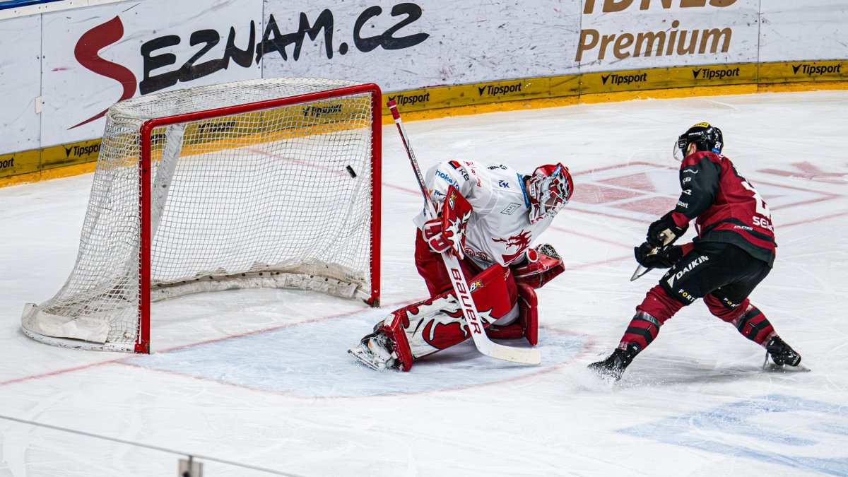 HC Sparta Praha zdolala Třinec a je v semifinále!