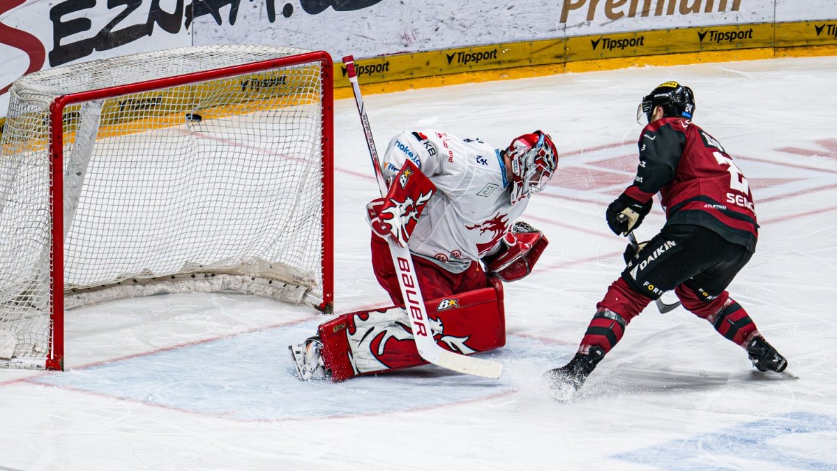 HC Sparta Praha zdolala Třinec a je v semifinále!