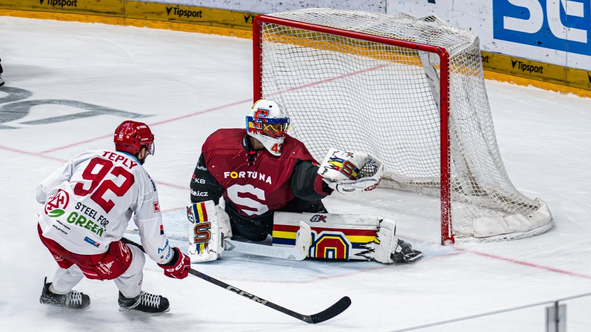 HC Sparta Praha zdolala Třinec a je v semifinále!