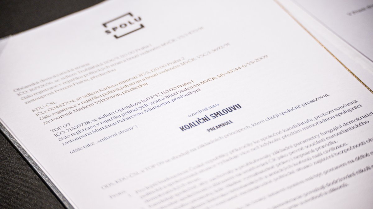 Strany Spolu podepsaly koaliční smlouvu. (25.3.2025)