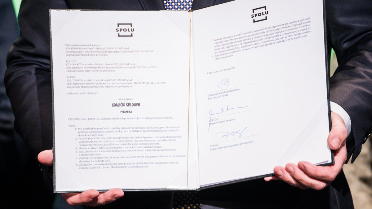 Strany Spolu podepsaly koaliční smlouvu. (25.3.2025)