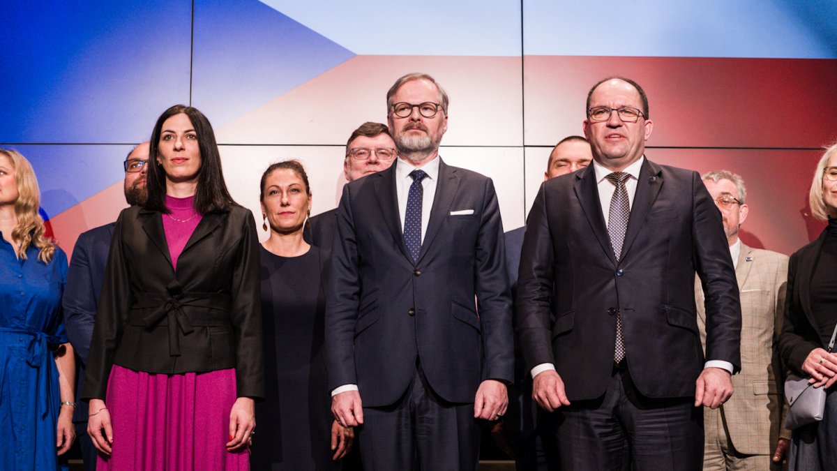 Strany Spolu podepsaly koaliční smlouvu. (25.3.2025)