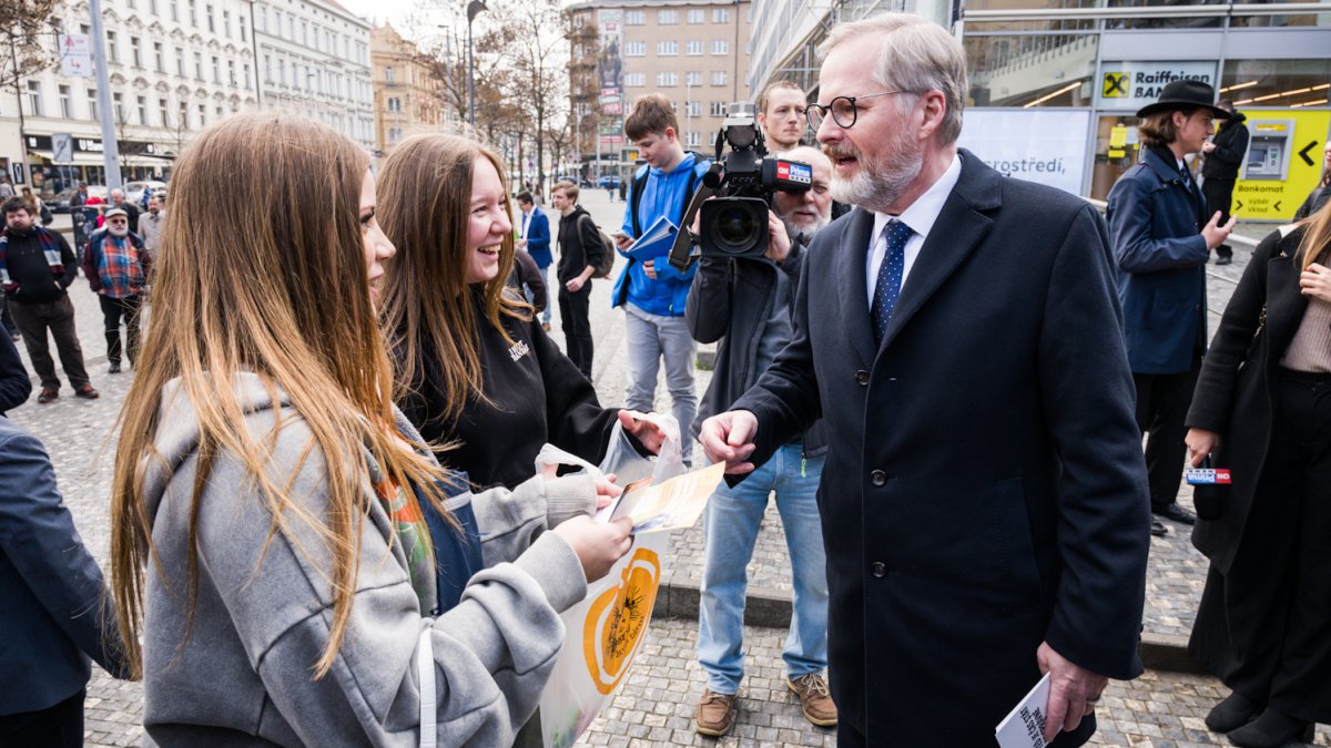 Strany Spolu podepsaly koaliční smlouvu a zahájily kontaktní kampaň. (25.3.2025)