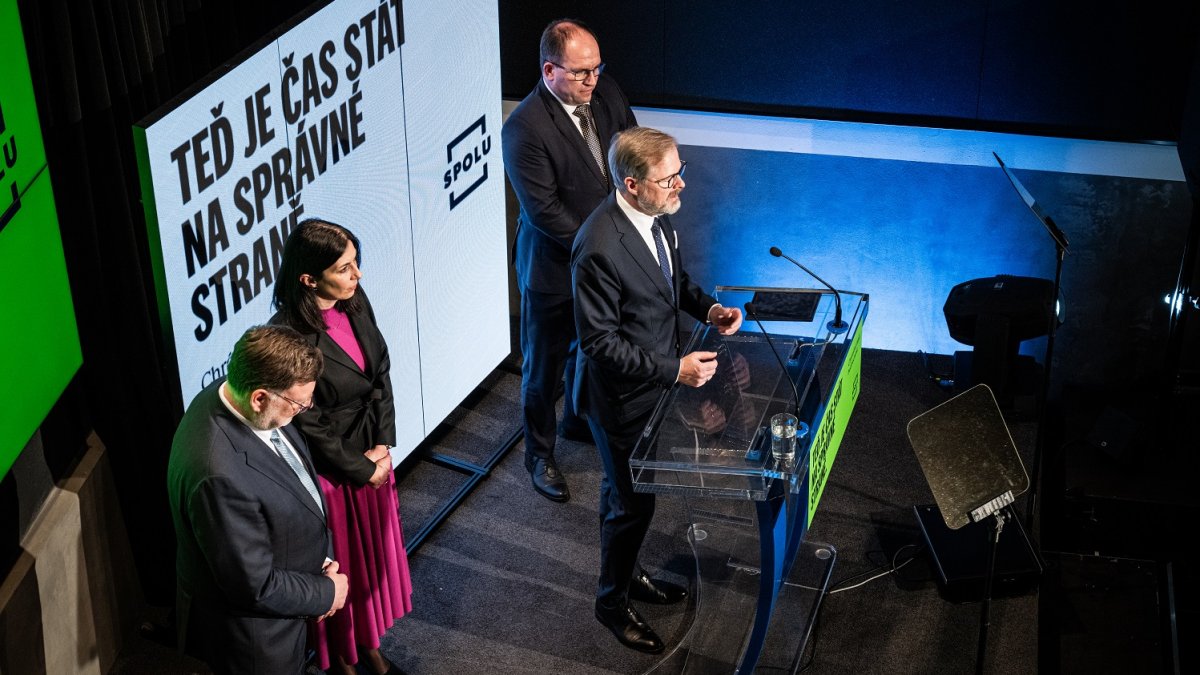 Strany Spolu podepsaly koaliční smlouvu. (25.3.2025)