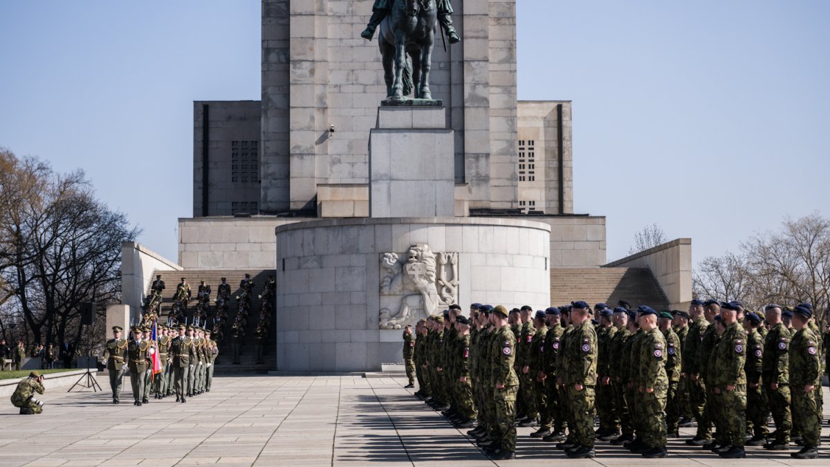 Návrat vojáků ze zahraničních misí