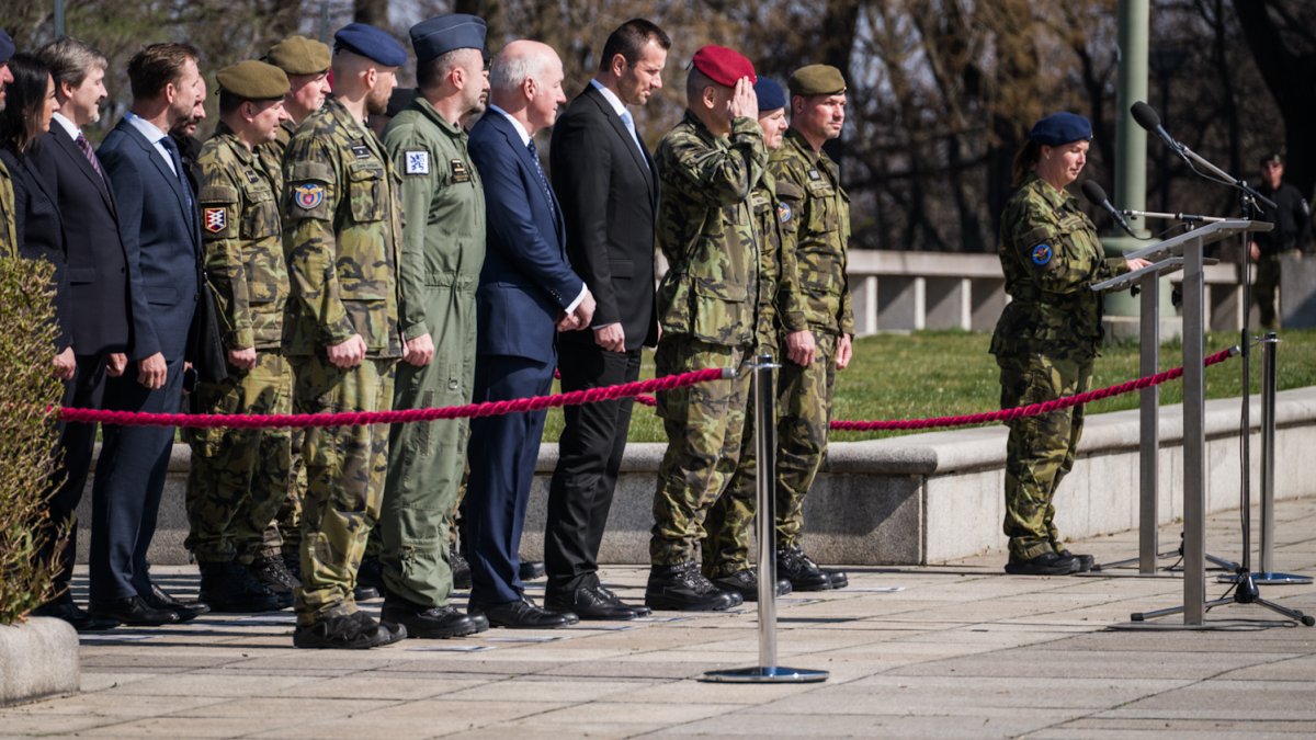 Návrat vojáků ze zahraničních misí