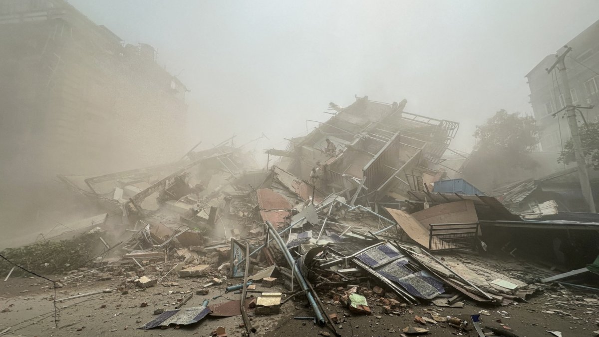 Následky zemětřesení v Myanmaru