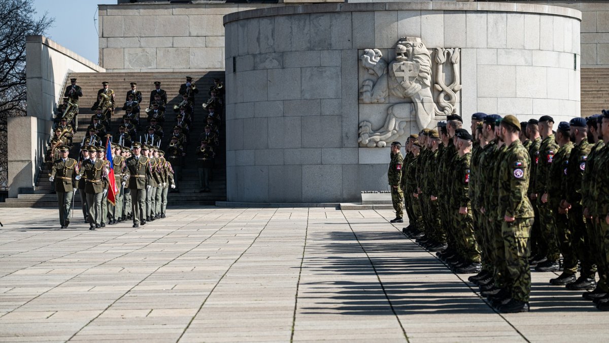 Návrat vojáků ze zahraničních misí