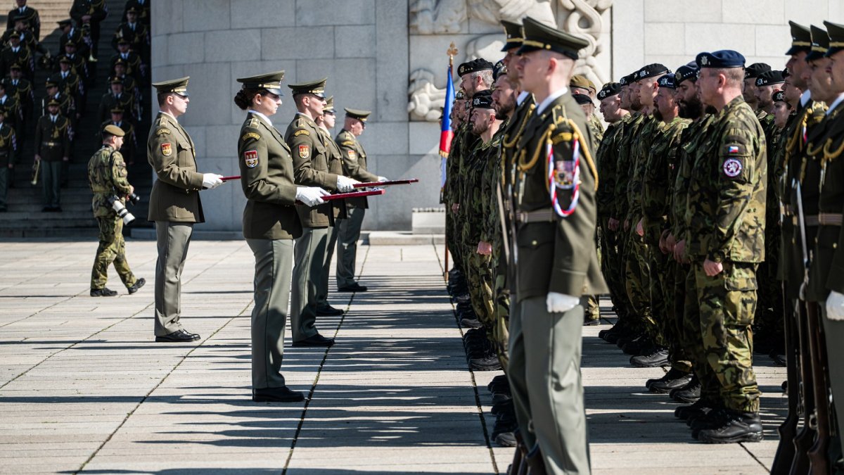 Návrat vojáků ze zahraničních misí