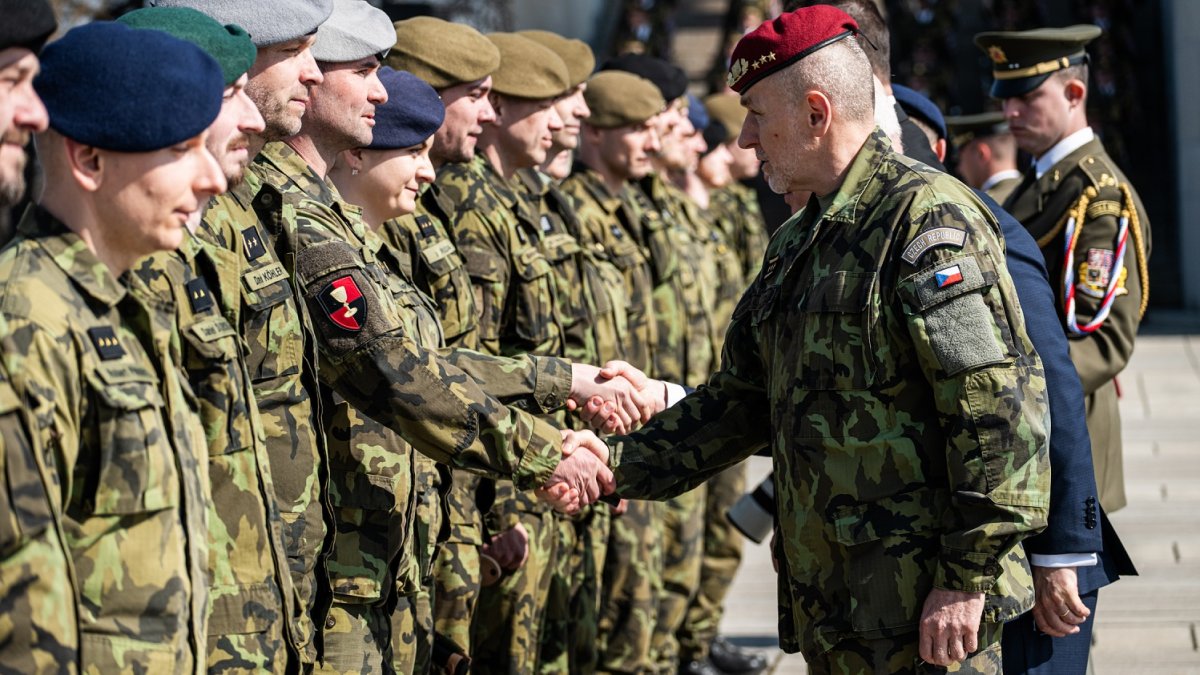 Návrat vojáků ze zahraničních misí