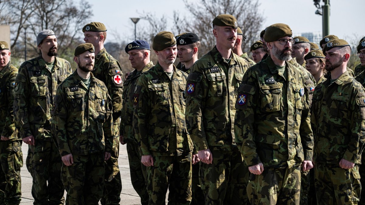 Návrat vojáků ze zahraničních misí